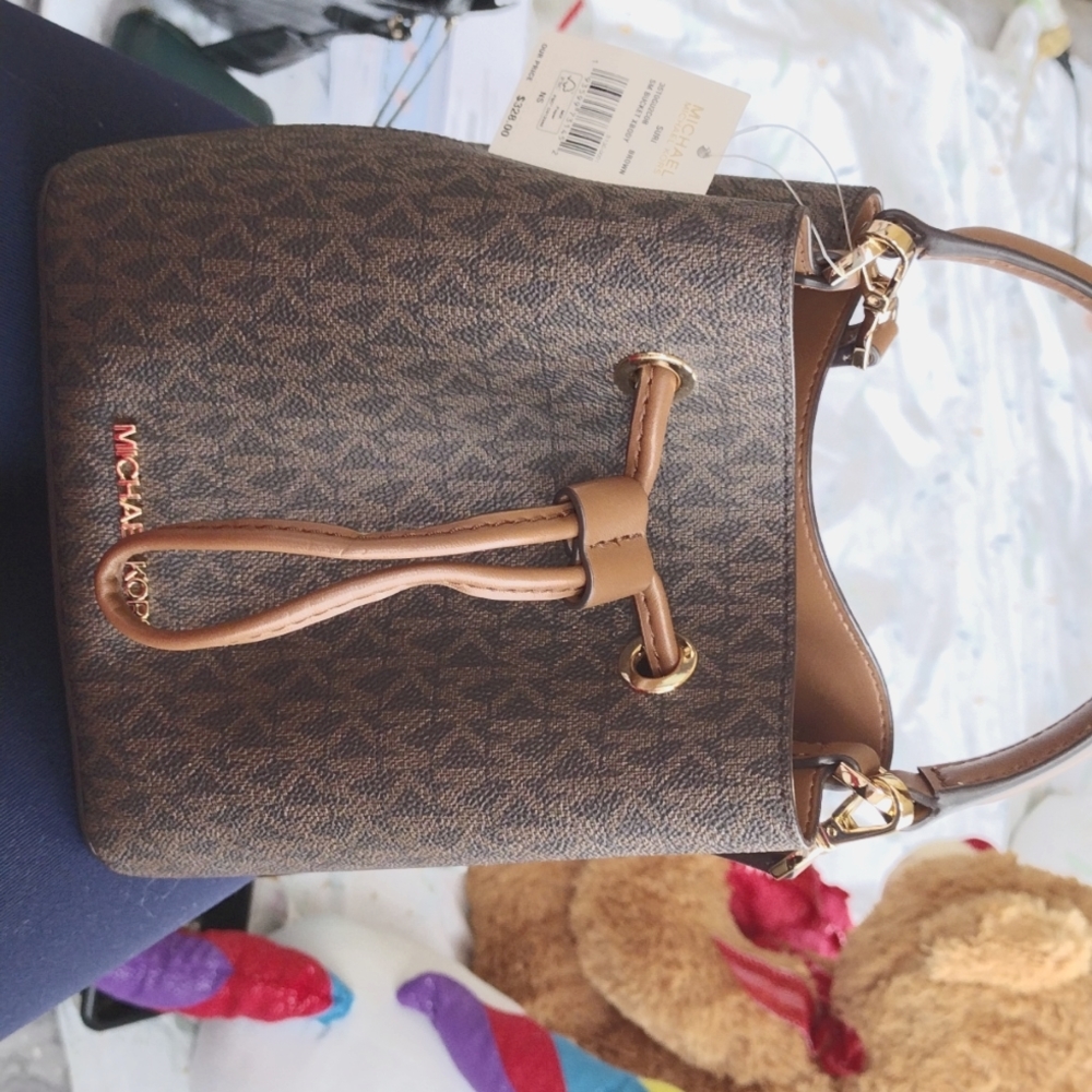 MICHAEL KORS